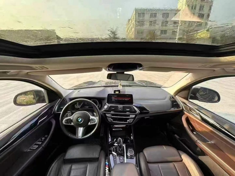 汕头19年宝马X35