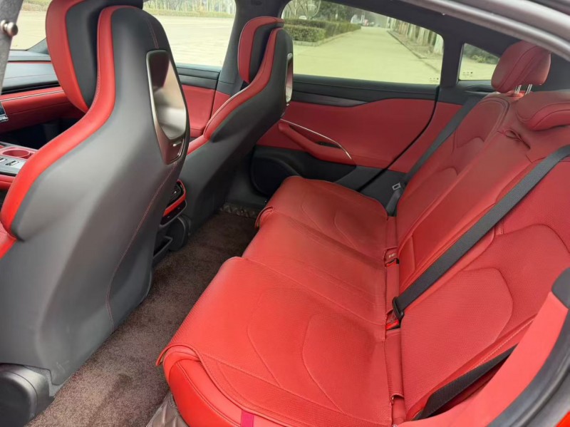 淄博25年小米SU75