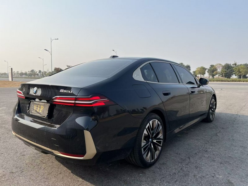 淮安25年宝马5系4