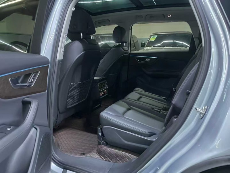 深圳23年奥迪Q75