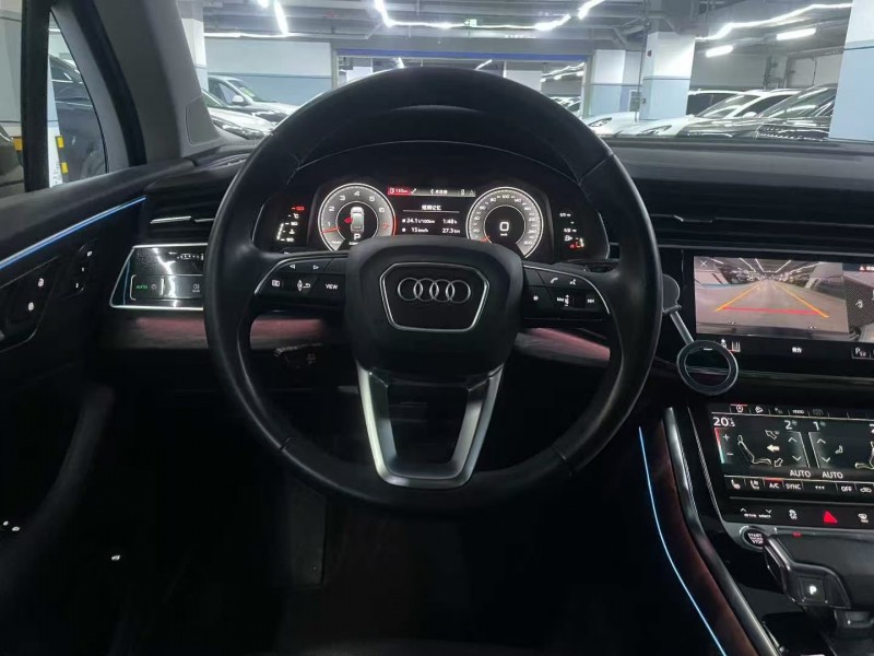 深圳23年奥迪Q76