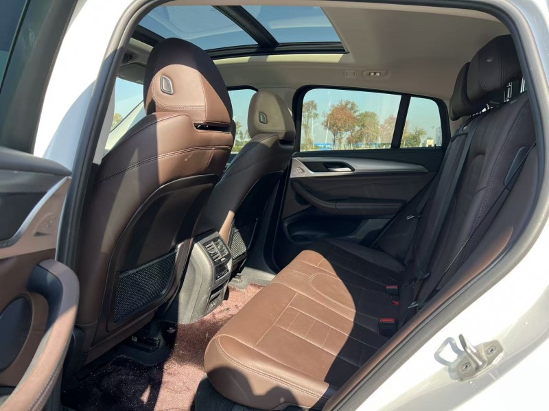 盐城21年宝马X44