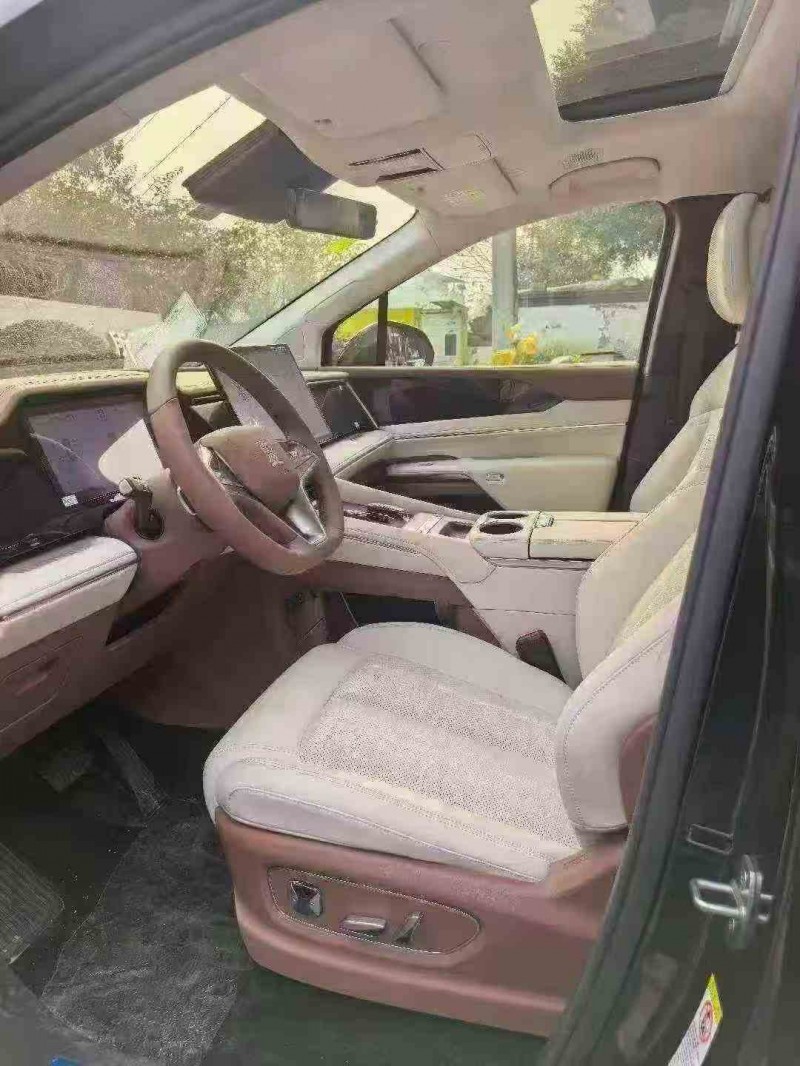 重庆25年比亚迪夏6