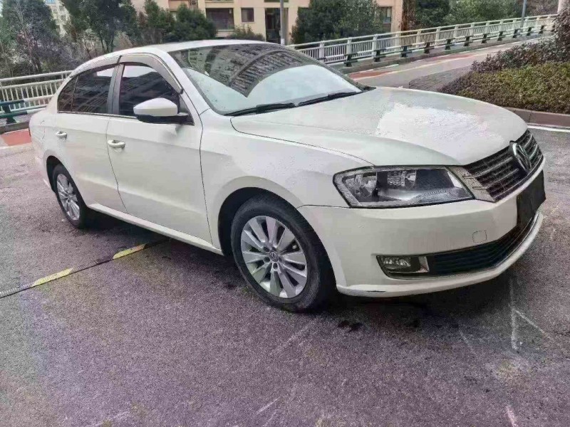 重庆15年大众朗逸2