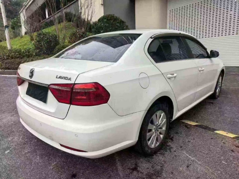 重庆15年大众朗逸7