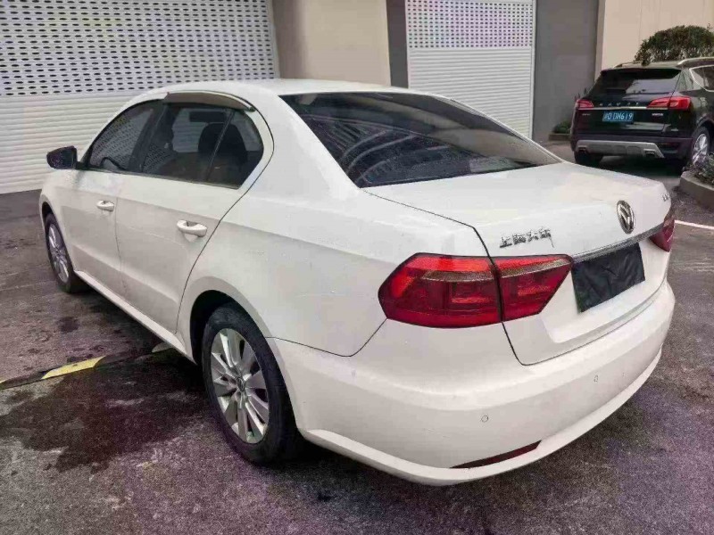 重庆15年大众朗逸8