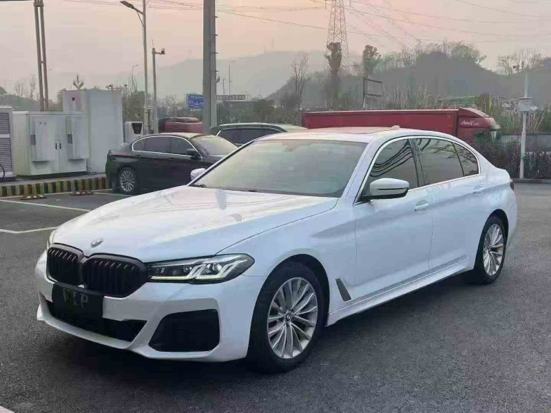 重庆20年宝马5系3