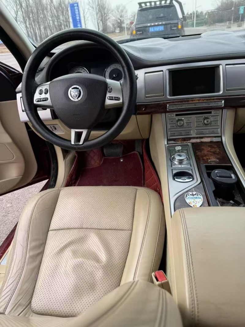 呼和浩特10年捷豹XF6