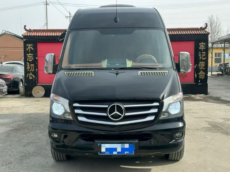 淄博19年奔驰斯宾特1