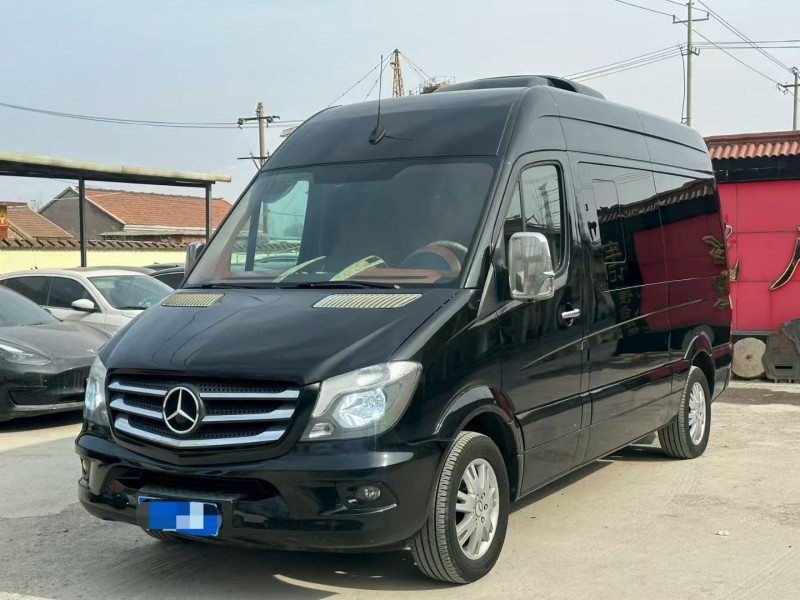 淄博19年奔驰斯宾特3