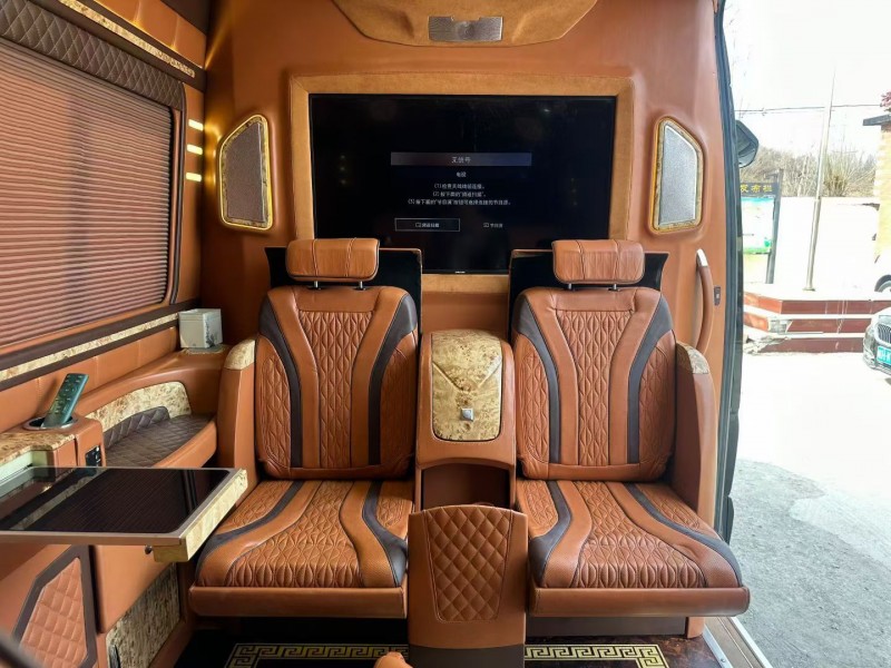 淄博19年奔驰斯宾特5