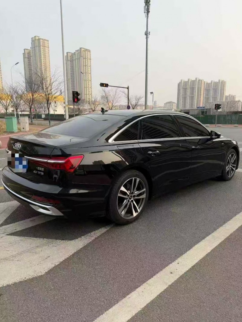 济宁25年奥迪A6L7