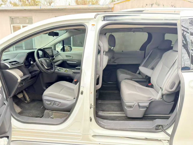 青岛24年丰田格瑞维亚6