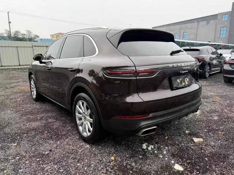 焦作19年保时捷卡宴9