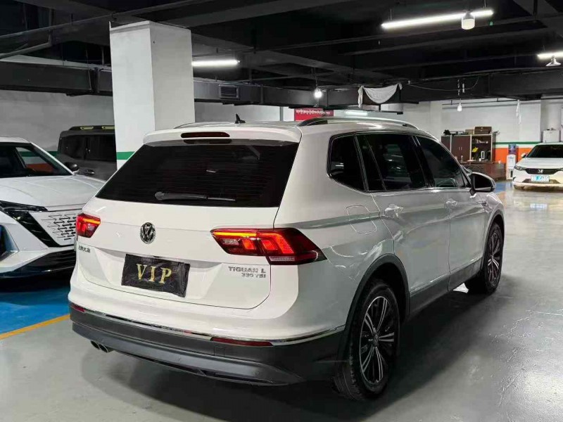 成都20年大众途观7