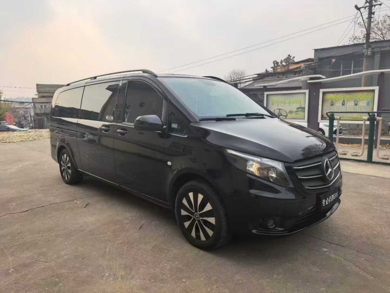 徐州21年奔驰威霆3