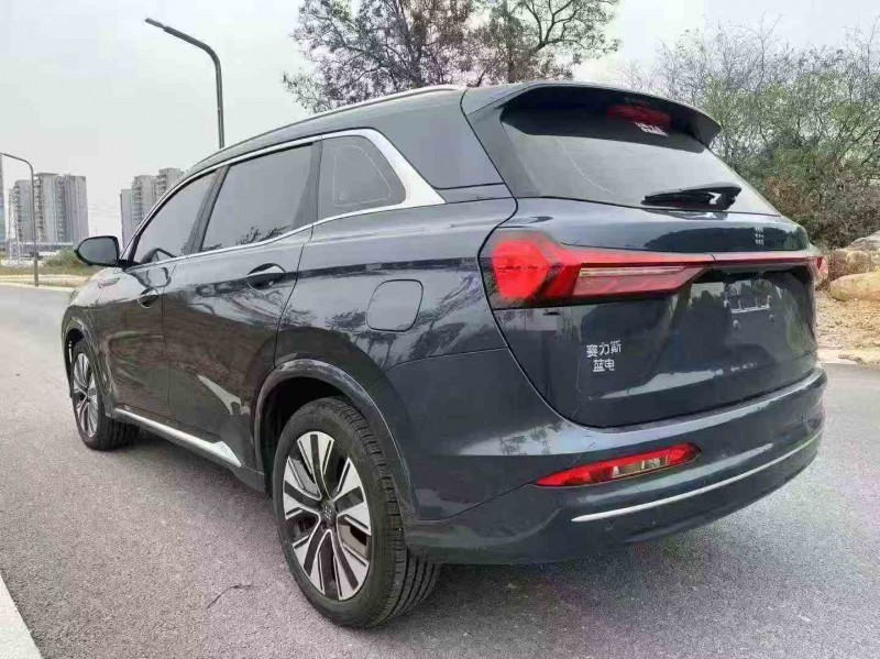 深圳25年东风蓝电E57