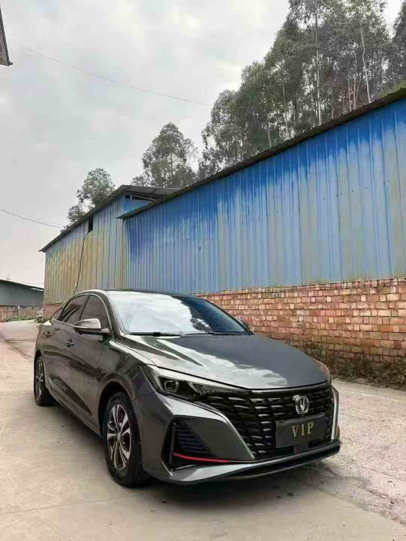 遂宁25年长安汽车逸动2