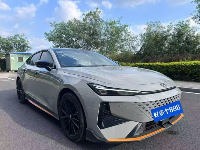 东莞25年长安汽车UNI3