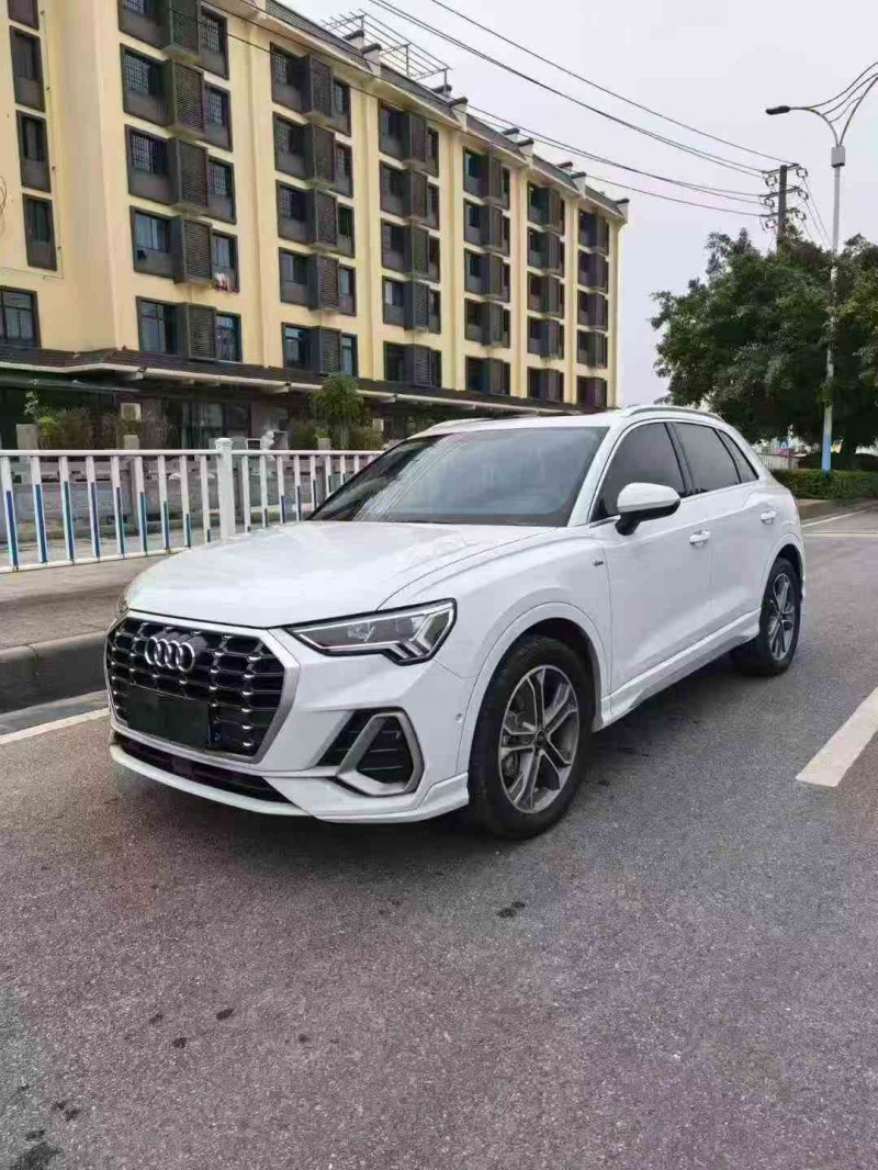 北海23年奥迪Q33