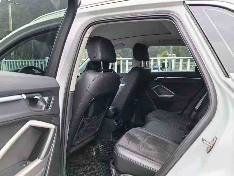 北海23年奥迪Q34