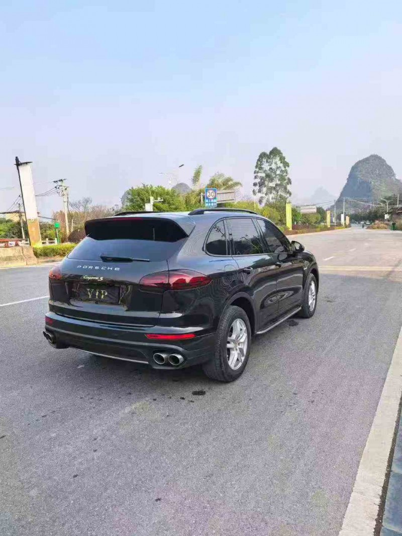 梧州17年保时捷卡宴6