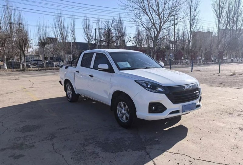 长沙22年江铃宝典2