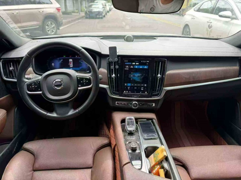 重庆21年沃尔沃S905