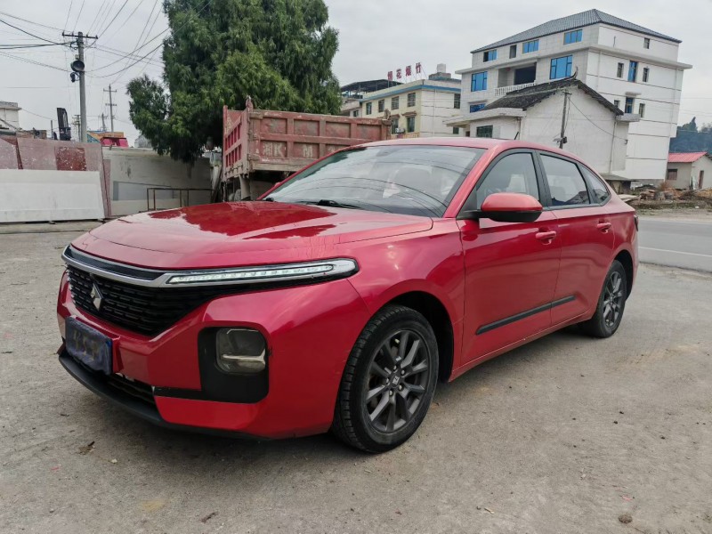 长沙21年宝骏RC53