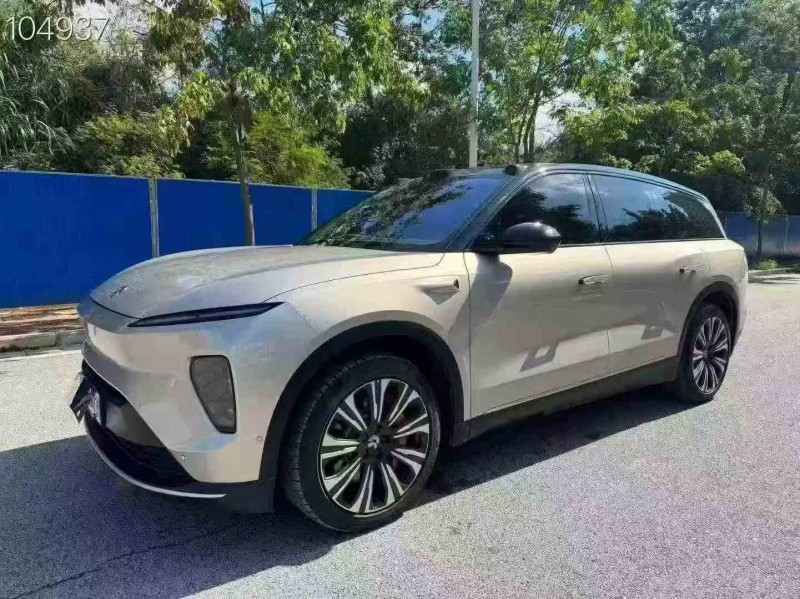 钦州23年蔚来ES83