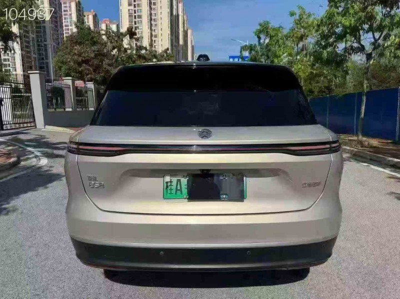 钦州23年蔚来ES89