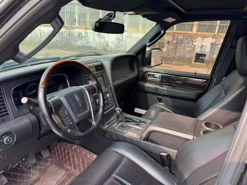 菏泽17年林肯领航员4