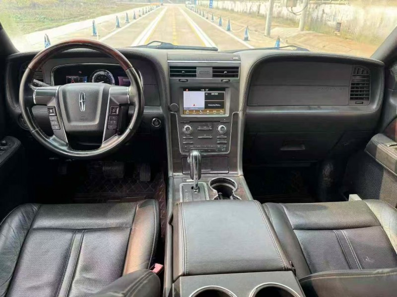 菏泽17年林肯领航员6