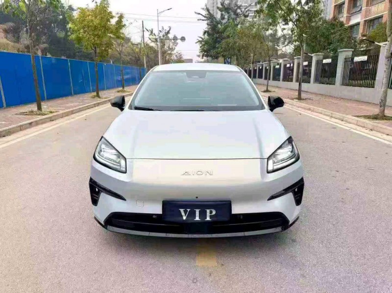 北海25年传祺埃安RT1