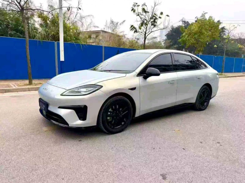 北海25年传祺埃安RT2