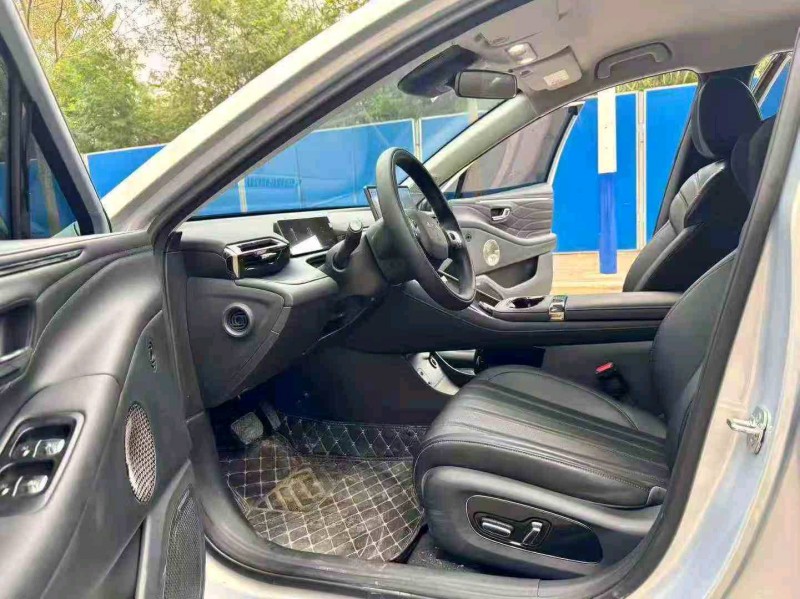 北海25年传祺埃安RT6