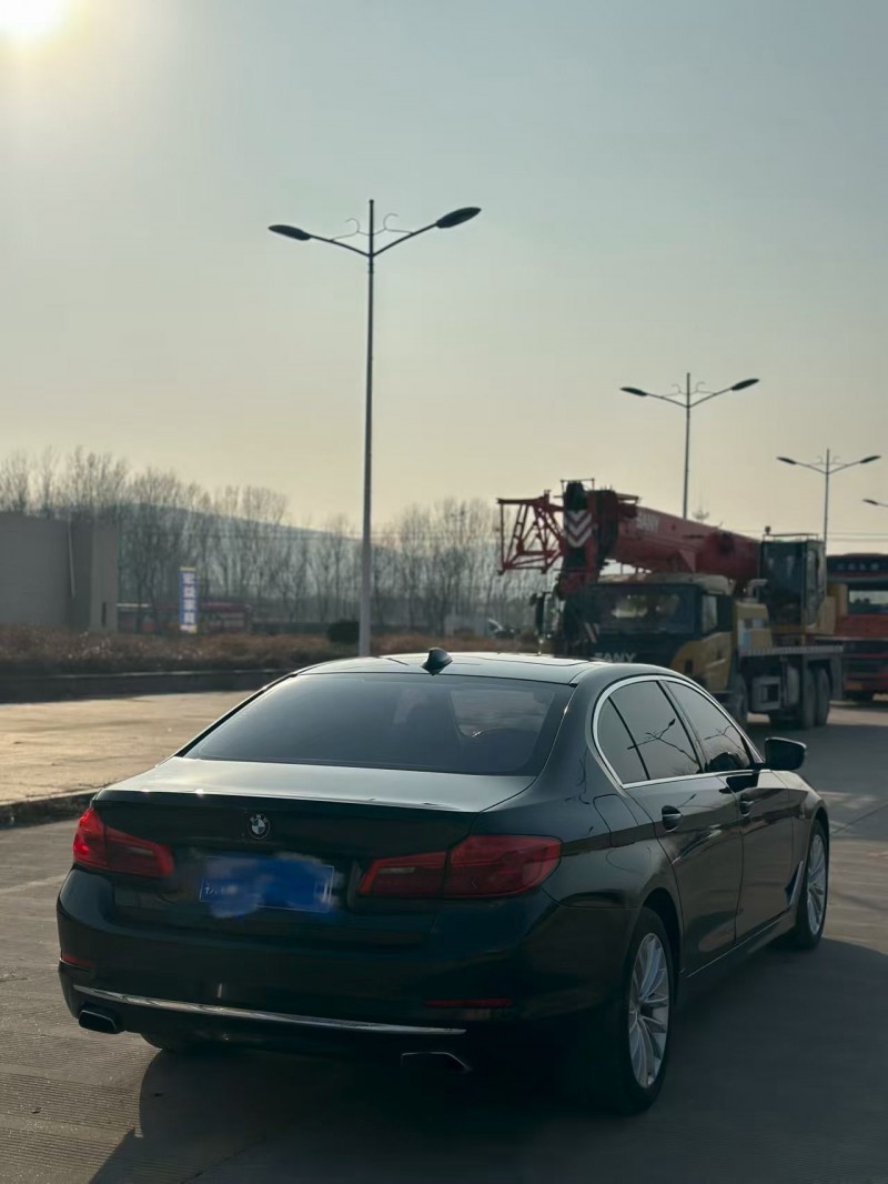青岛19年宝马5系4