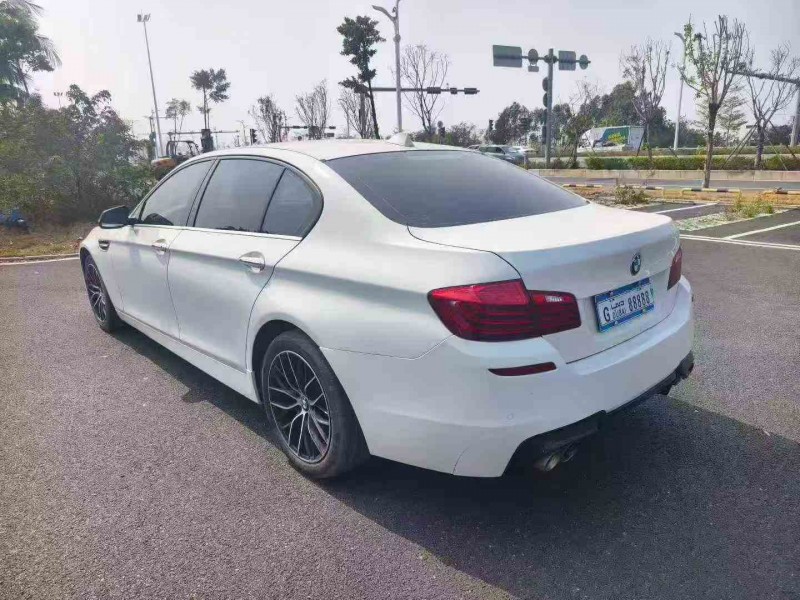 北海15年宝马5系8