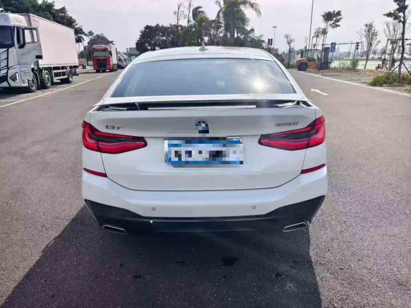 桂林21年宝马6系9