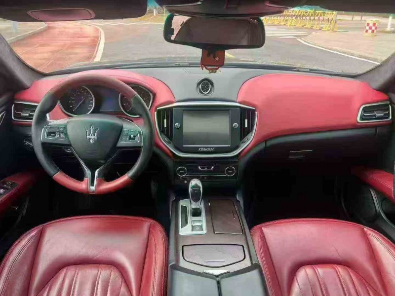 钦州17年玛莎拉蒂Ghibli3