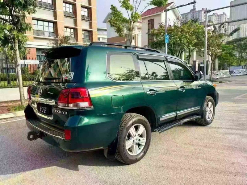 北海13年丰田兰德酷路泽9