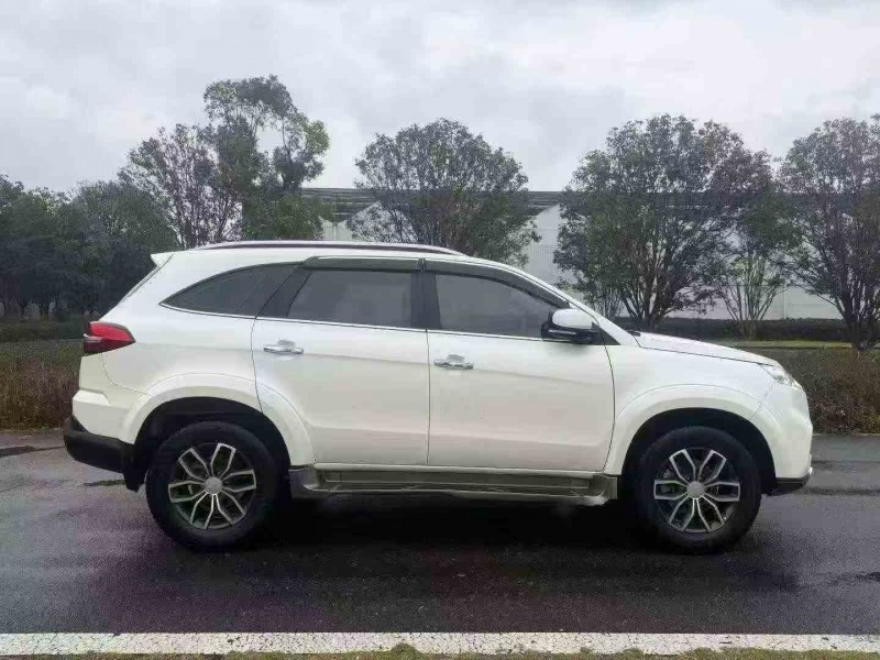 百色21年江铃驭胜3