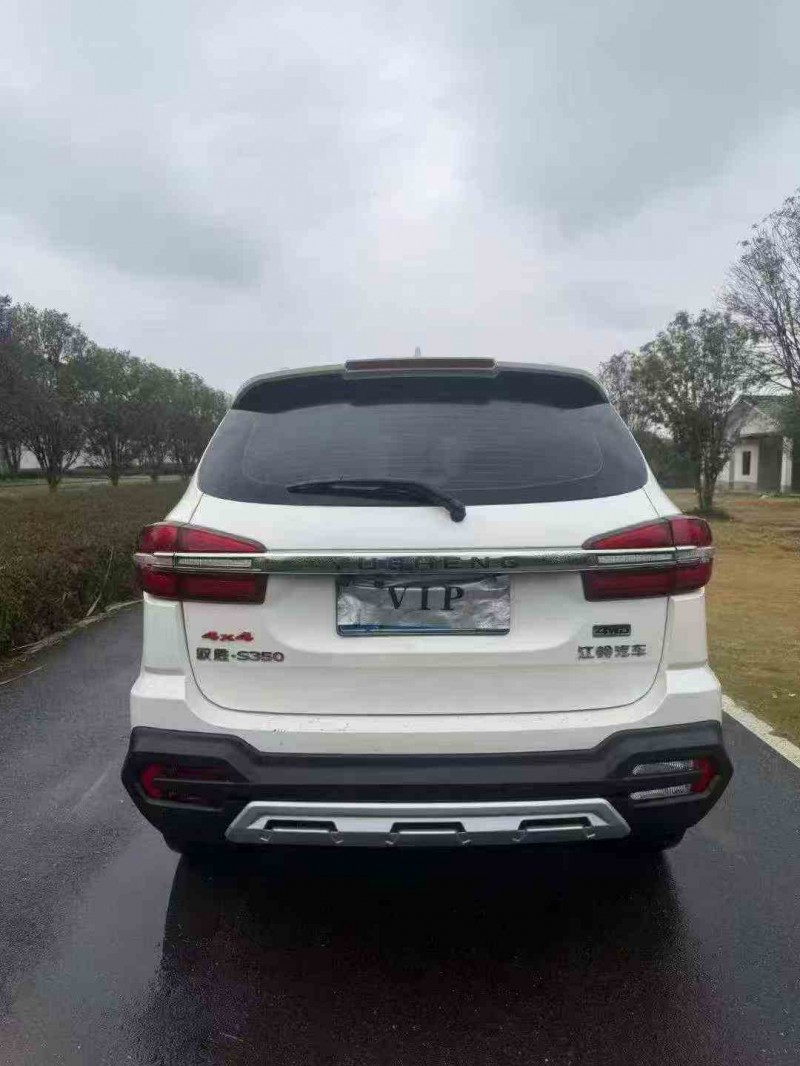 百色21年江铃驭胜8