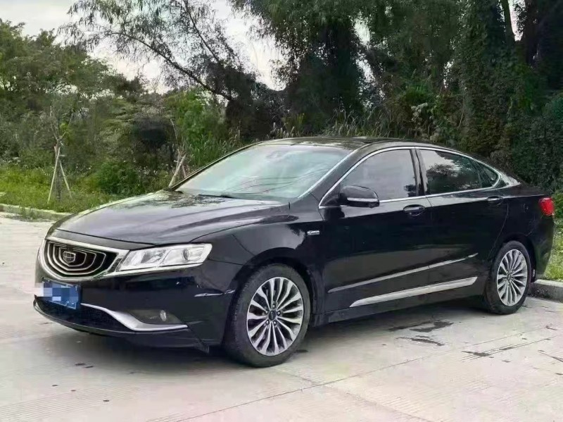 汕头17年吉利博瑞3