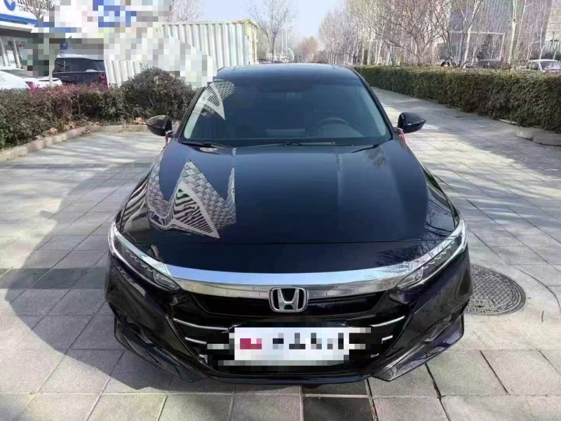 济宁23年本田雅阁1