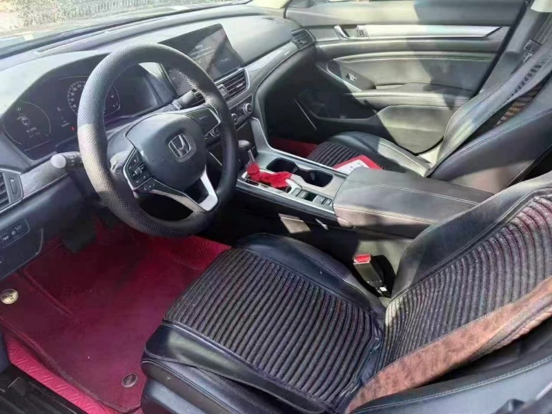 济宁23年本田雅阁4