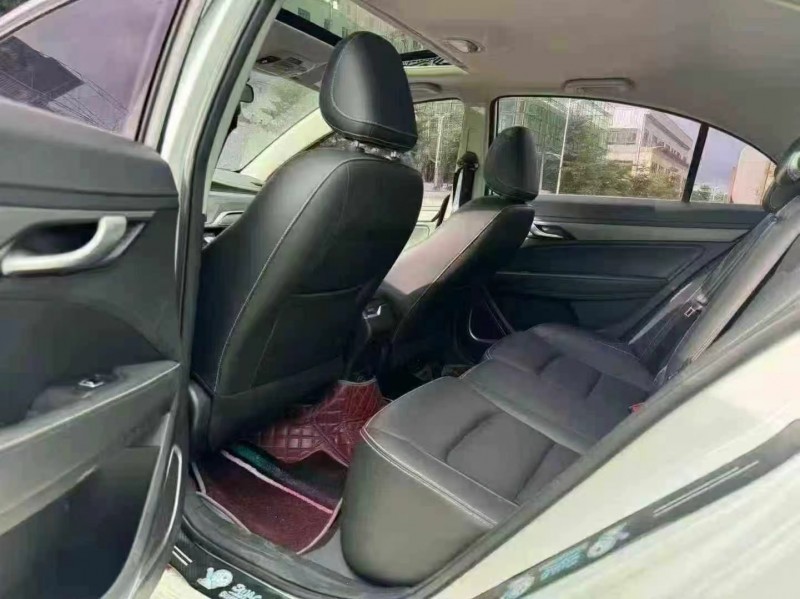 汕头21年吉利帝豪6