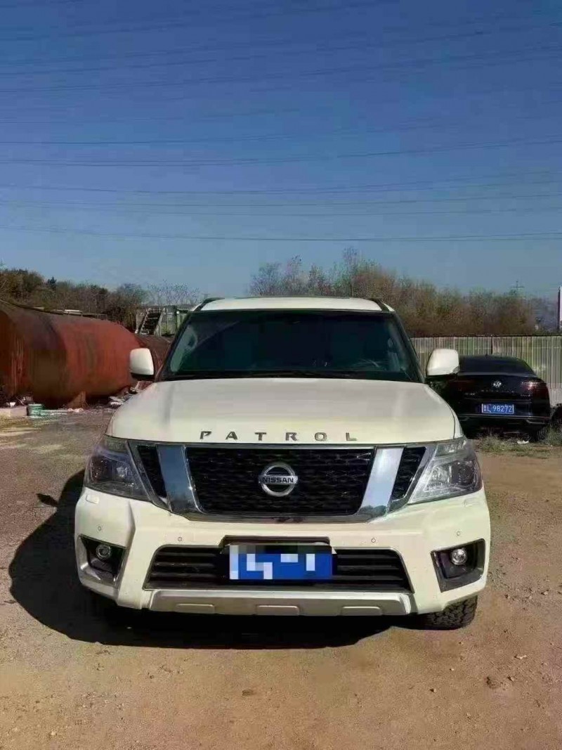 呼伦贝尔17年日产途乐1