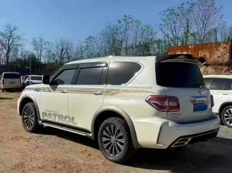 呼伦贝尔17年日产途乐8