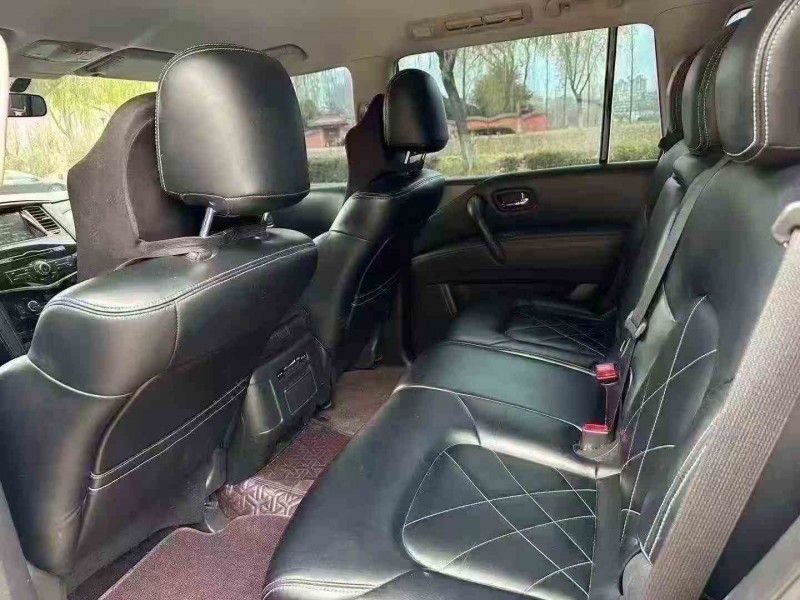 潍坊19年日产途乐5